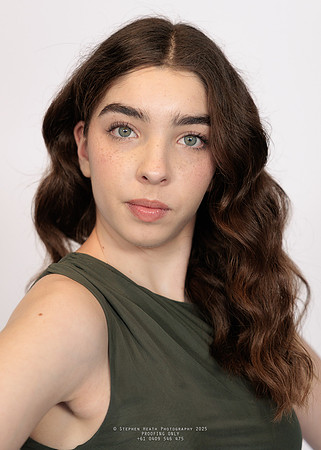 headshots 250807 kristen-193-(PROOF ONLY)