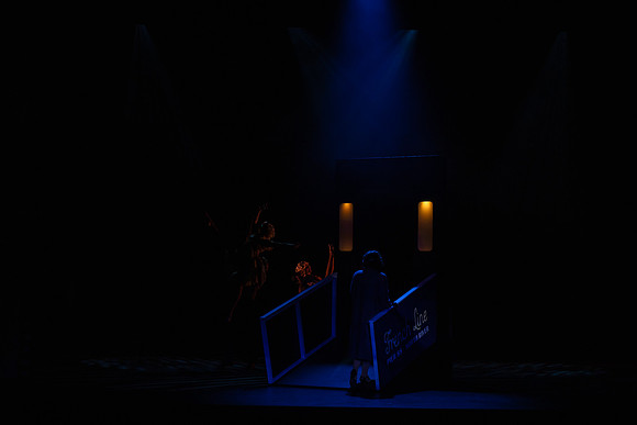waapa 220609 mack and mabel 668-(PROOF ONLY)