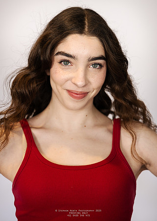 headshots 250807 kristen-74-(PROOF ONLY)