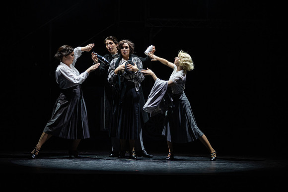 waapa 220609 mack and mabel 607-(PROOF ONLY)