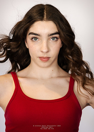 headshots 250807 kristen-83-(PROOF ONLY)