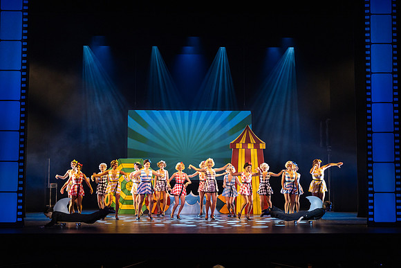 waapa 220609 mack and mabel 431-(PROOF ONLY)