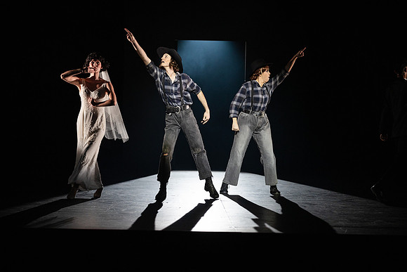 waapa 220609 mack and mabel 28-(PROOF ONLY)