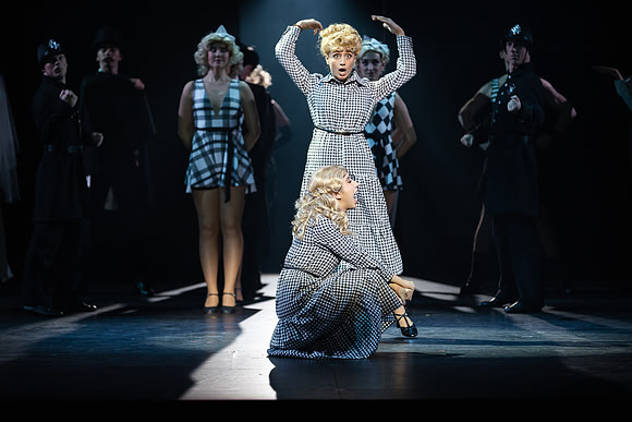 waapa 220609 mack and mabel 36-(PROOF ONLY)