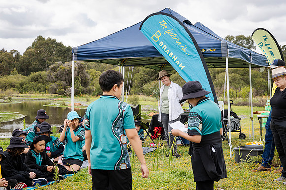 peet 250919 brabham tree planting 45-(PRINT ONLY)