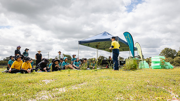 peet 250919 brabham tree planting 68-(WEB ONLY)