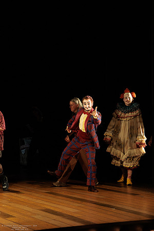 waapa 251105 tivoli lovely 3-(PROOF ONLY)