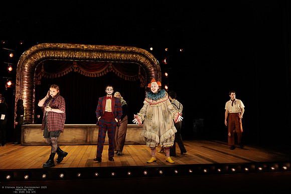 waapa 251105 tivoli lovely 4-(PROOF ONLY)