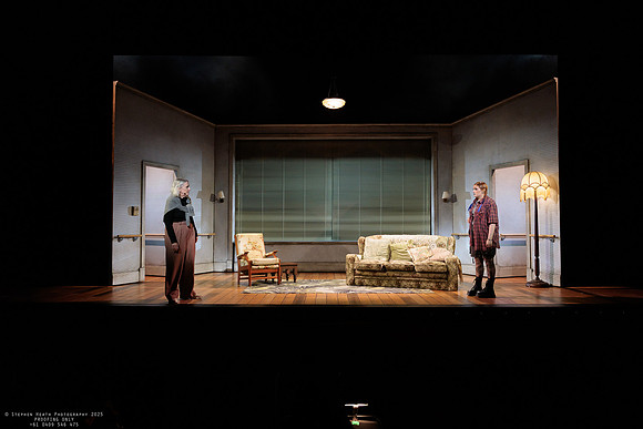 waapa 251105 tivoli lovely 24-(PROOF ONLY)