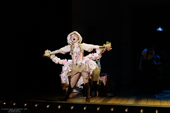 waapa 251105 tivoli lovely 167-(PROOF ONLY)