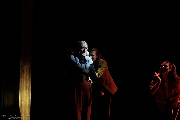 waapa 251105 tivoli lovely 296-(PROOF ONLY)