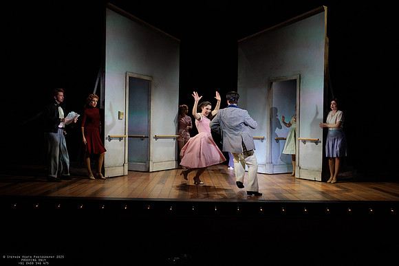waapa 251105 tivoli lovely 343-(PROOF ONLY)