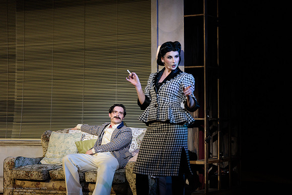 waapa 251105 tivoli lovely 382-(PROOF ONLY)