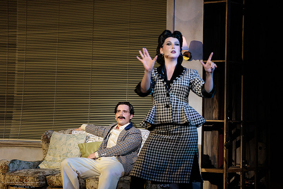 waapa 251105 tivoli lovely 384-(PROOF ONLY)