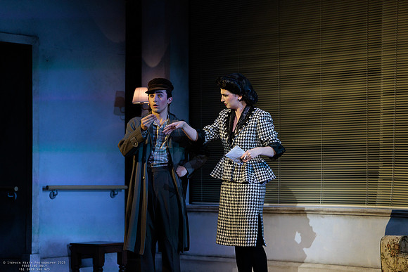 waapa 251105 tivoli lovely 387-(PROOF ONLY)