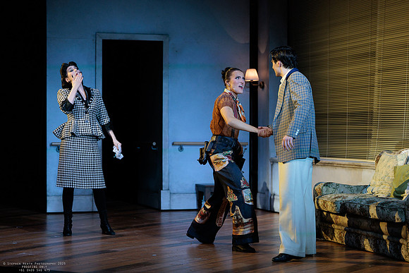 waapa 251105 tivoli lovely 399-(PROOF ONLY)
