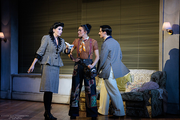 waapa 251105 tivoli lovely 401-(PROOF ONLY)