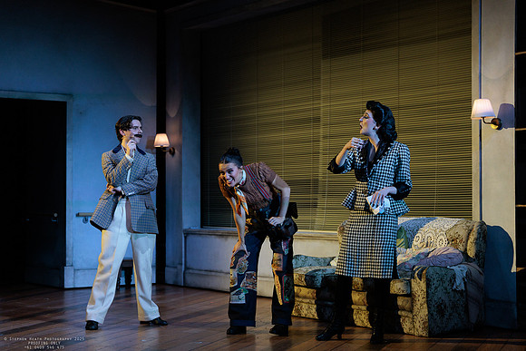 waapa 251105 tivoli lovely 404-(PROOF ONLY)