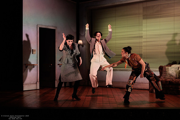 waapa 251105 tivoli lovely 422-(PROOF ONLY)