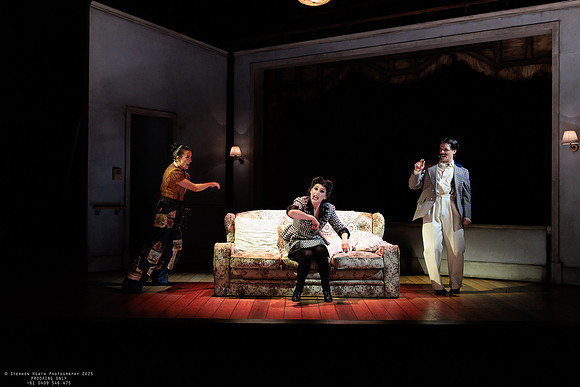 waapa 251105 tivoli lovely 431-(PROOF ONLY)