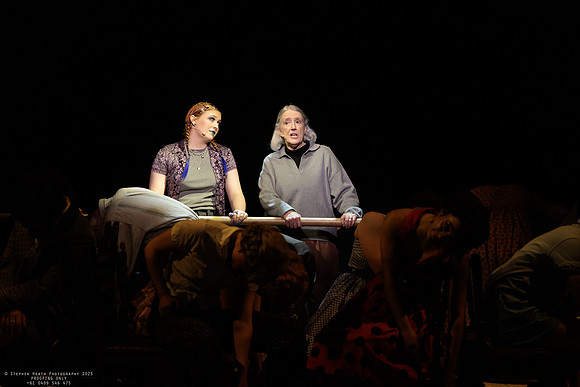 waapa 251105 tivoli lovely 538-(PROOF ONLY)