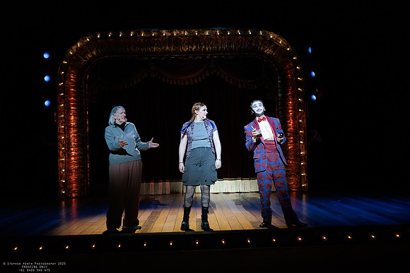 waapa 251105 tivoli lovely 599-(PROOF ONLY)