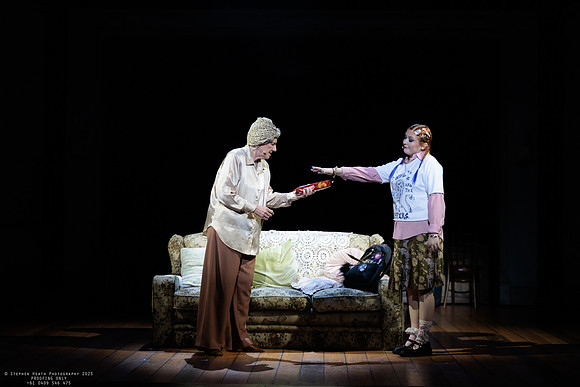 waapa 251105 tivoli lovely 847-(PROOF ONLY)