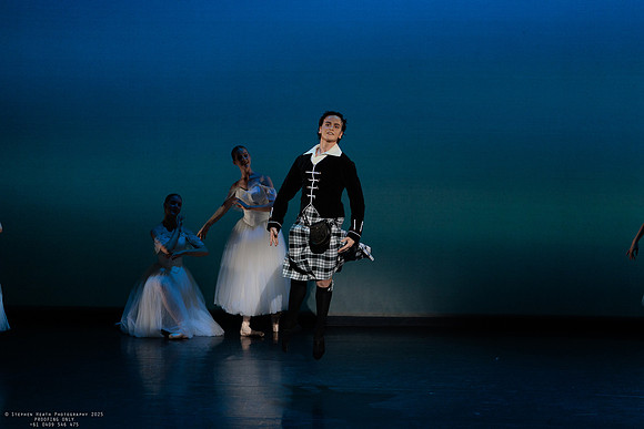 waapa 251112 verge 159-(PROOF ONLY)