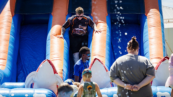 sat 260111 clementine splashdown 31-(PRINT ONLY)