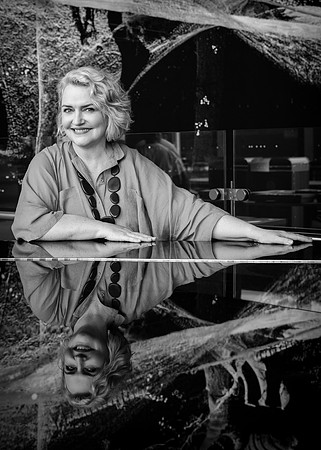 headshots 260210 emma matthews 87-(PRINT ONLY)-2