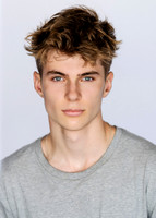 headshots 260204 owen-54-(PRINT ONLY)