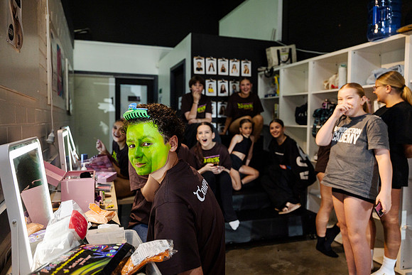 tpa 260329 shrek costume & headshots 96-(PRINT ONLY)