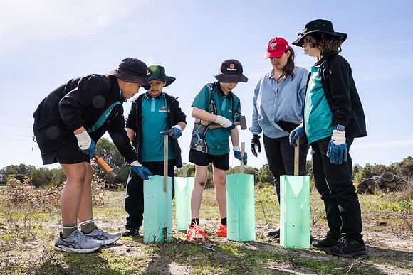 peet 260724 brabham tree planting 212-(WEB ONLY)