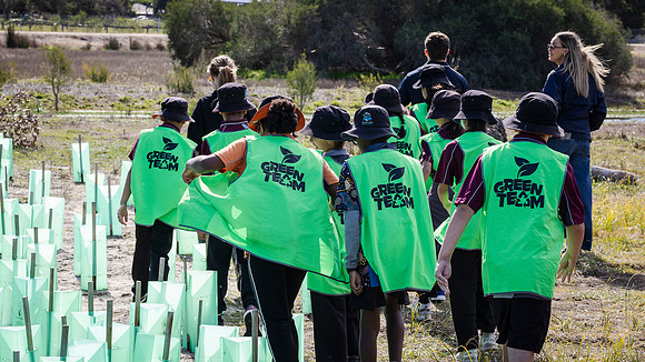 peet 260724 brabham tree planting 303-(PRINT ONLY)
