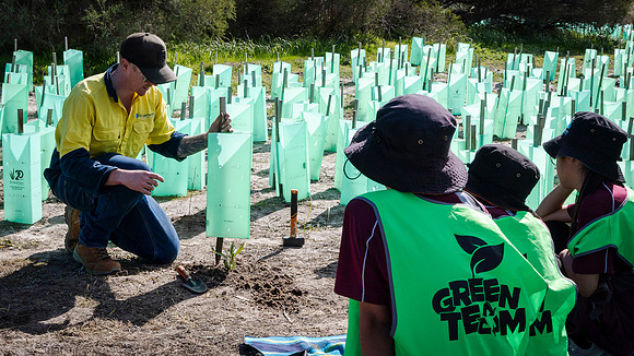 peet 260724 brabham tree planting 331-(PRINT ONLY)