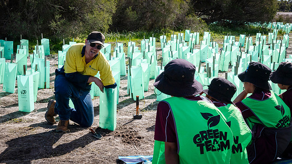 peet 260724 brabham tree planting 334-(PRINT ONLY)