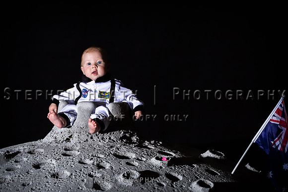 JJ on the Moon (WEB)-7