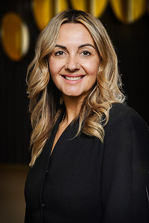 Miri Lackovic-3-(WEB ONLY)