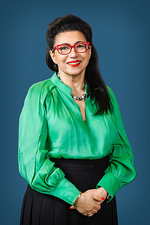 maryam omari 11-(WEB ONLY)