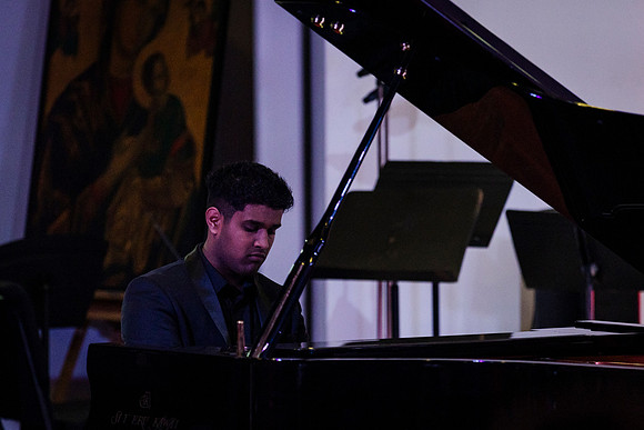 pc-aquinas 260912 concerto 129-(PRINT ONLY)