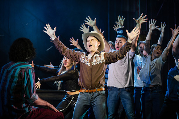 waapa 2306 footloose 675-(PROOF ONLY)