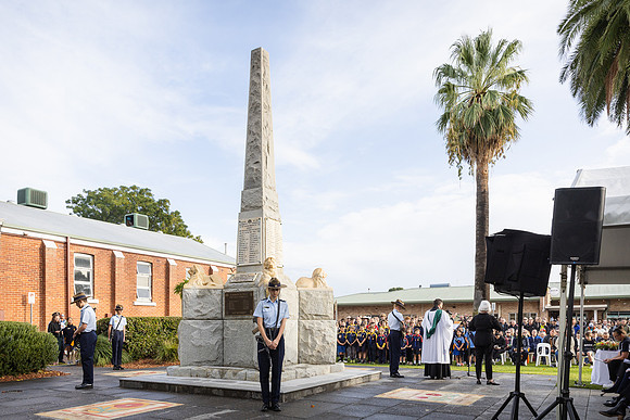 toc 230425 anzac service 127-(WEB ONLY)