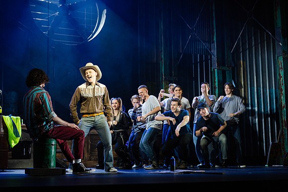 waapa 2306 footloose 672-(PROOF ONLY)