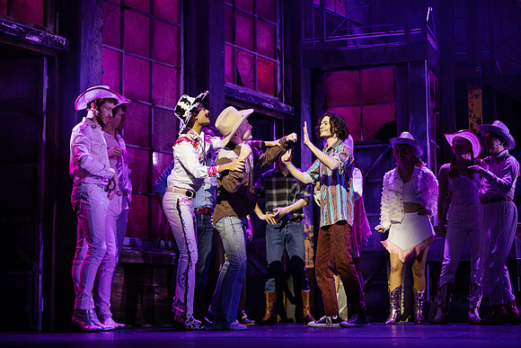 waapa 2306 footloose 564-(PROOF ONLY)