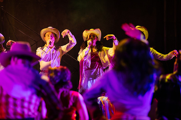 waapa 2306 footloose 532-(PROOF ONLY)