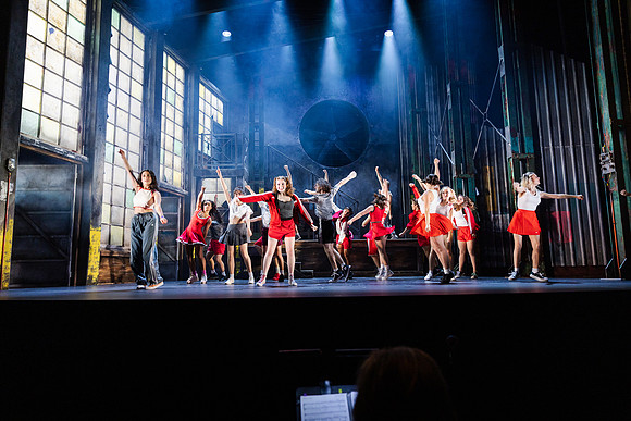 waapa 2306 footloose 460-(PROOF ONLY)