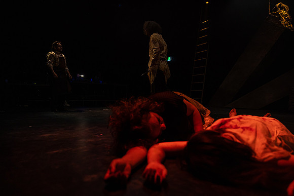 waapa 221109 fatlon 338-(PROOF ONLY)
