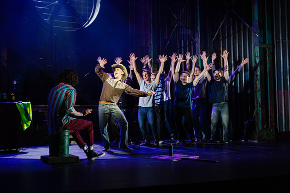 waapa 2306 footloose 683-(PROOF ONLY)