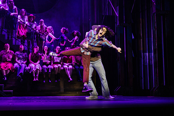 waapa 2306 footloose 574-(PROOF ONLY)