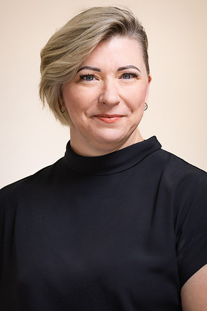 ria 230510 headshots-88-(WEB ONLY)